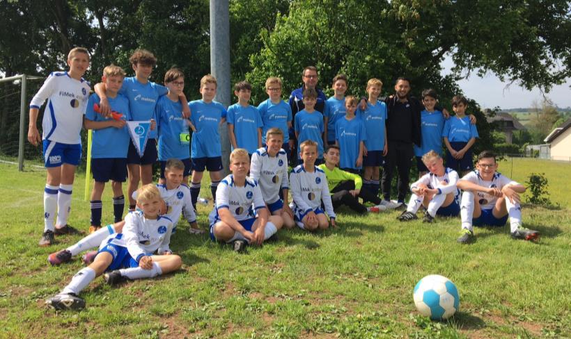 WELKOM Beste deelnemers, We willen jullie alvast van harte welkom heten op het Dick van Elst International Tournament 2019.