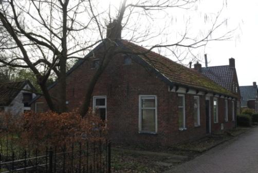 OOSTWOLD Egbertillaan 5 x x xx x Goldhoorn 1 x x xxx x Woonhuis uit circa 1870, mogelijk ouder. Eenvoudig pand van een laag onder zadeldak.