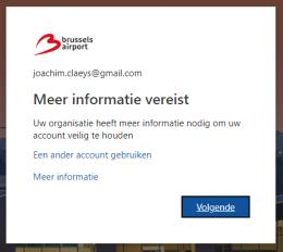 Het gaat hier over de foto die mogelijk gekoppeld is aan jouw (Microsoft?) werk-account. Brussels Airport Company slaat deze foto s niet op.