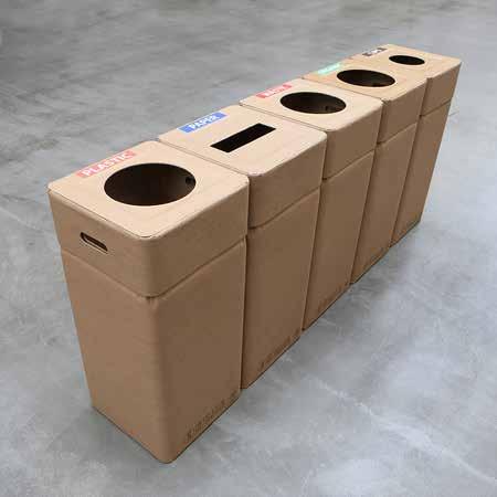 De AFVALBOX is 37x37 cm breed en is in verschillende hoogtes verkrijgbaar (60, 80 of 100 cm). Handig: de afvalbakken kunnen worden geleverd met bestickering of logo.