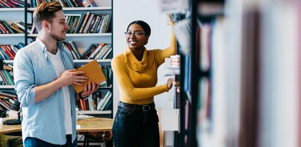 UITPROBEREN AFKIJKEN TIPS KRIJGEN SAMEN SPARREN REFLECTEREN OPNIEUW UITPROBEREN Op dit moment zijn er al zo n 160 vrijwillige medewerkers actief in onze bibliotheek en dat aantal zal de komende jaren