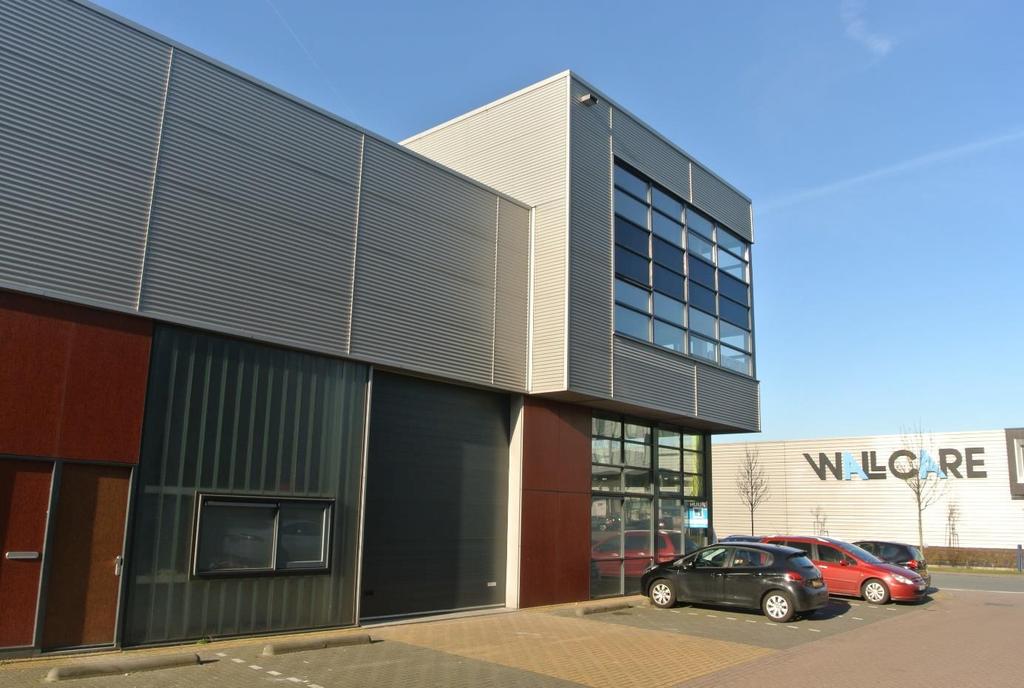 Op Bedrijvenpark Honderdland te Maasdijk is per direct een bedrijfsruimte beschikbaar in een multifunctioneel bedrijfsgebouw. Het betreft een bedrijfsruimte met een totaal oppervlakte van ca.