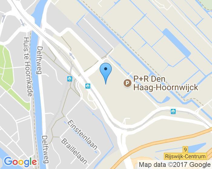 LOCATIEAANDUIDING BEREIKBAARHEID De bereikbaarheid met de auto is zeer goed, dankzij haar centrale ligging in het Businesspark Hoornwijck.