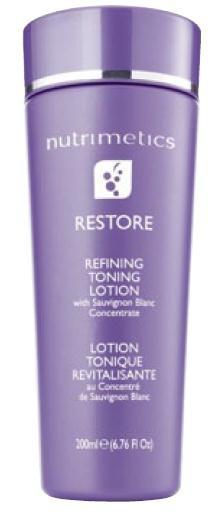 REFINING TONING LOTION 200ml (11966) MILDE FORMULE DIE VERSTEVIGT, HYDRATEERT EN VERFIJNT Samengesteld ter optimalisering van de anti-ageing voordelen van de collectie.