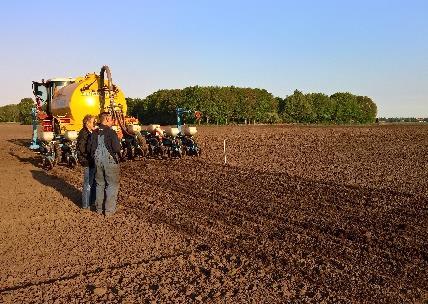 In deze pilot is het de bedoeling om met proeven te onderzoeken in hoeverre de toepassing van dunne fractie in de landbouw (onder meer als kunstmestvervanger) duurzaam en rendabel is.