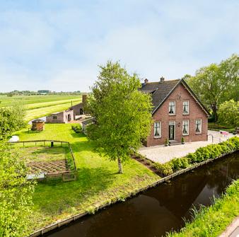 Karakteristieke boerderij Voor u ligt de brochure met informatie over de woning waarin u interesse heeft.