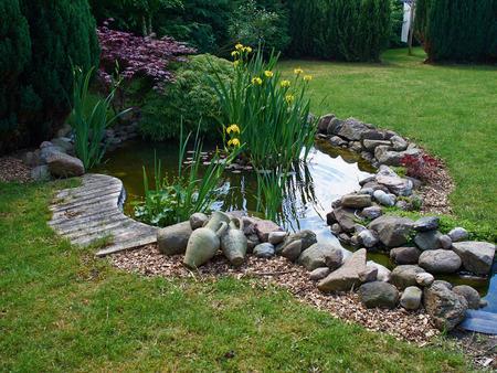 Regenwaterbeheer op Waarom regenwater beheren op? Het waterbeheer is een zaak die iedereen aanbelangt.