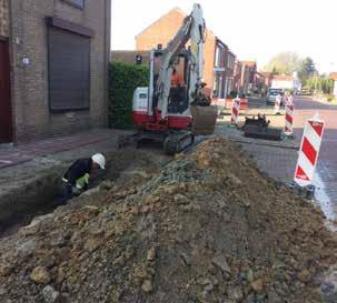 Hier worden de elektriciteitskabels en gas- en waterleidingen vernieuwd. Dit gebeurt voorafgaande aan de rioolwerken die in deze straten te gebeuren staan.