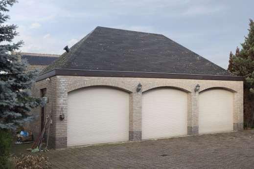 Garage De garage (circa 60m²) is gebouwd omstreeks 2008.