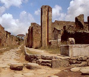 ligt. Hier zie je Pompeii van nu.