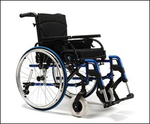 Manuele rolstoel V300DL Vermeiren Lichtgewicht manuele rolstoel met maximale mogelijkheden. Duwhandvaten regelbaar in hoogte. Nieuwe bredere armleggers.