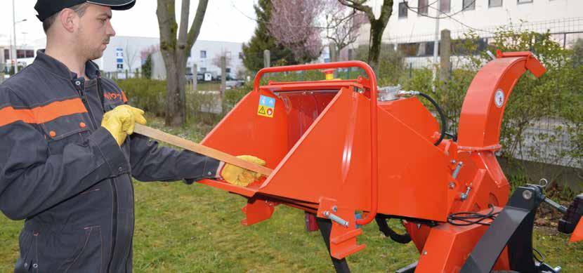 Getrokken werktuigen - HOUT Houtbewerkingswerktuigen voor een verantwoord en duurzaam onderhoud van bosgebieden HOUT Excellent presterende machines voor het onderhoud van boomrijke gebieden en het