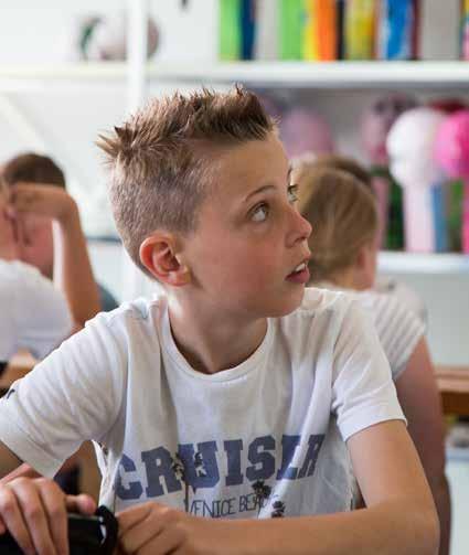 Iselinge Academie Iselinge Academie realiseert samen met Iselinge Hogeschool de scholing voor onderwijsprofessionals in de regio Oost-Nederland.