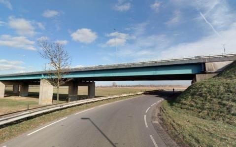 Onderdoorgang Lekdijk zuidzijde Deze onderdoorgang ligt op de route tussen Vianen en Everdingen; een route die veelal door recreatief verkeer wordt gebruikt.