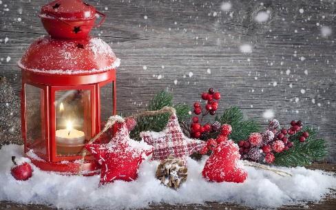 Advent Advent is de tijd van verwachting en voorbereiding op het Kerstfeest. Een tijd om stil te worden na alle drukte rondom het sinterklaasfeest.