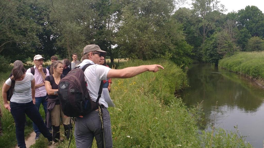 3. Veldbezoek Geo-ecohydrologie van de Dijle vallei Tijdens een veldbezoek aan de Dijlevallei lag de focus op de resultaten en activiteiten van het project in de Dijlevallei.