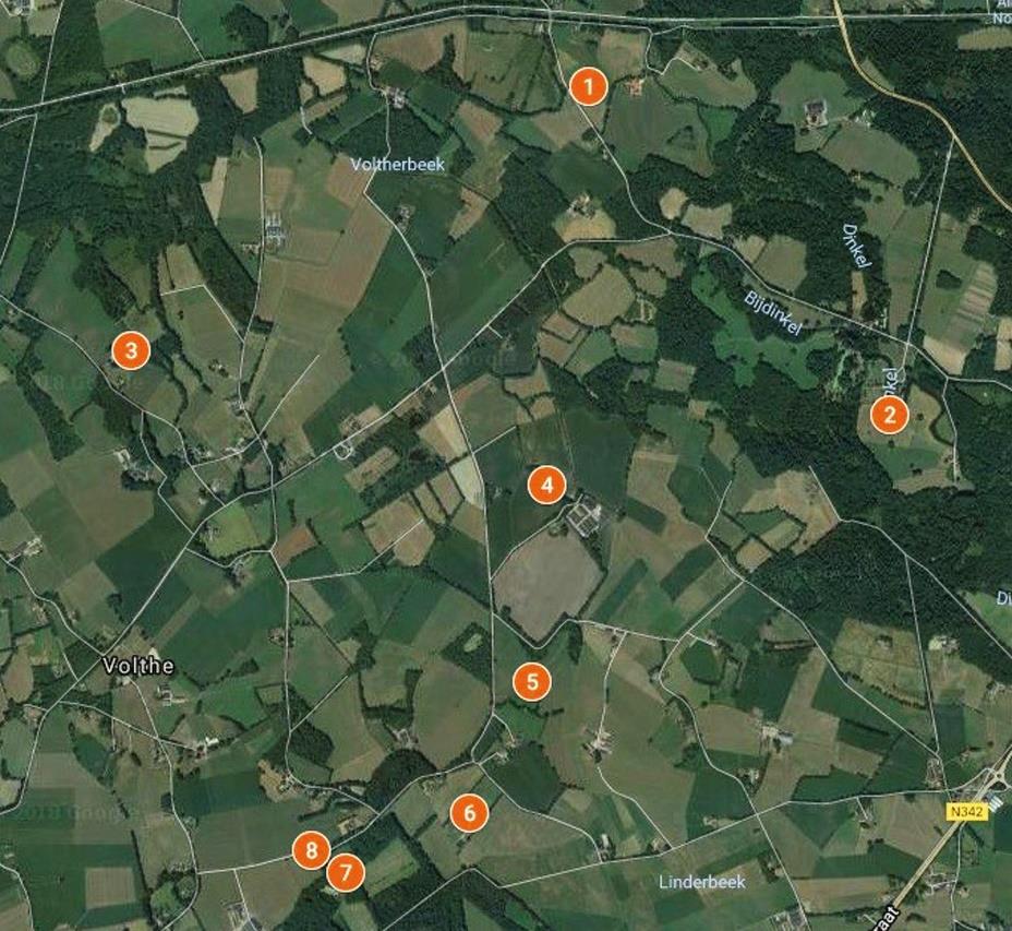 In onderstaande tabel de geringde aantallen en soorten vogels in de jaren 2017 en 2018 SOORT 2017 2018 SOORT 2017 2018 1.Ooievaar 16 12 24.Zwartkop 1 3 2.Torenvalk 97 118 25.Tjiftjaf 9 2 3.