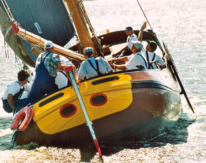 werd verlengd, toen was het een nieuw schip, een heel ander schip en moesten hij en de bemanning weer leren wat het schip kon en niet kon.