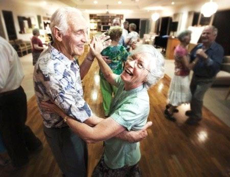 Woensdag 17 juli We verzorgen onze kippen We verzorgen onze kippen (activiteiten dagelijks leven)