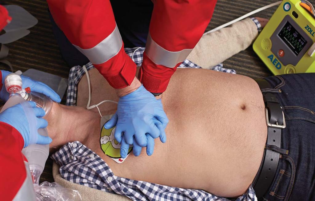 De nieuwe standaard voor ondersteuning van hulpverleners Real CPR Help toont de borstcompressies tijdens de reanimatie en laat hulpverleners weten wanneer ze hoogwaardige reanimatie leveren met een