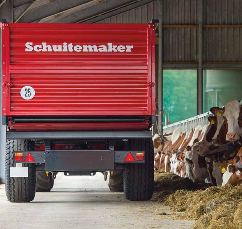 4WWW.SRSCHUITEMAKER.NL FEEDO De Feedo is al jaren de toonaangevende voerdoseerwagen waarmee vele soorten voer gemengd, geladen en gedoseerd kan worden.