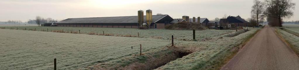 Zicht op het bedrijf, kijkend in noordelijke richting (bron, Globespotter) Zicht op het bedrijf, kijkend in zuidelijke richting (bron, Globespotter) Zicht op de meest noordelijk gelegen pluimveestal