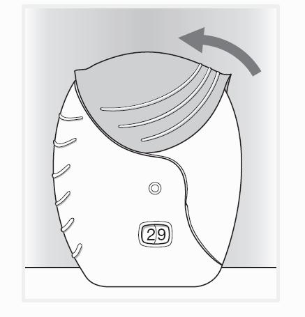4) Sluit de inhalator Schuif de beschermkap zo