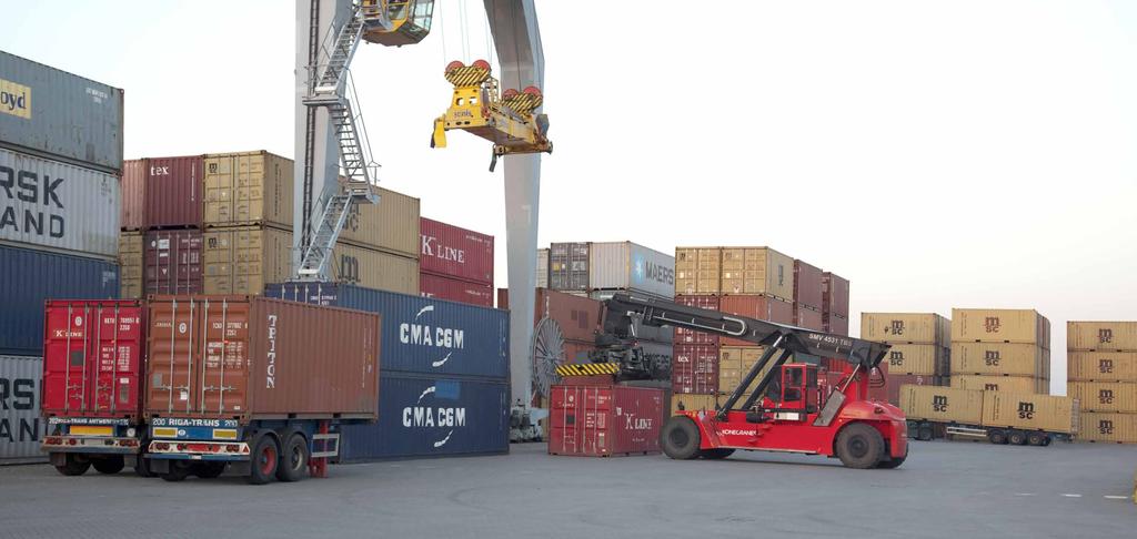 Betrokken partijen Zeeland Seaports coördineert acquisitie van overslagbedrijven en is actief betrokken bij ontwikkelingen vanuit bestaande bedrijven op het gebied van.