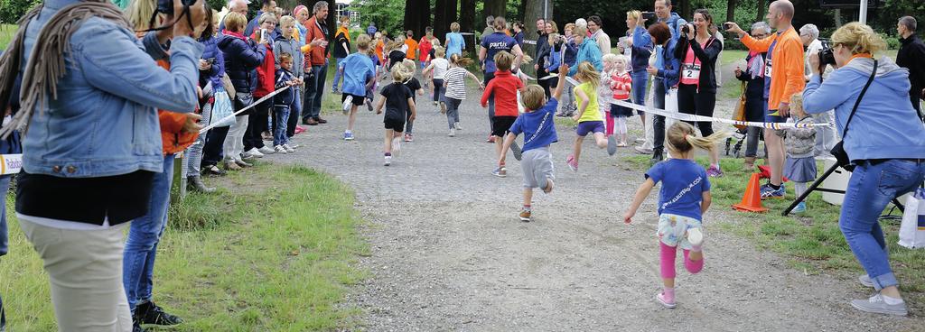 Hoe organiseer ik een sponoractie? Super dat jij een actie met jouw school wil starten! Wij zien een wereld voor ons waarin mensen zichzelf positief inzetten voor een mooiere wereld.