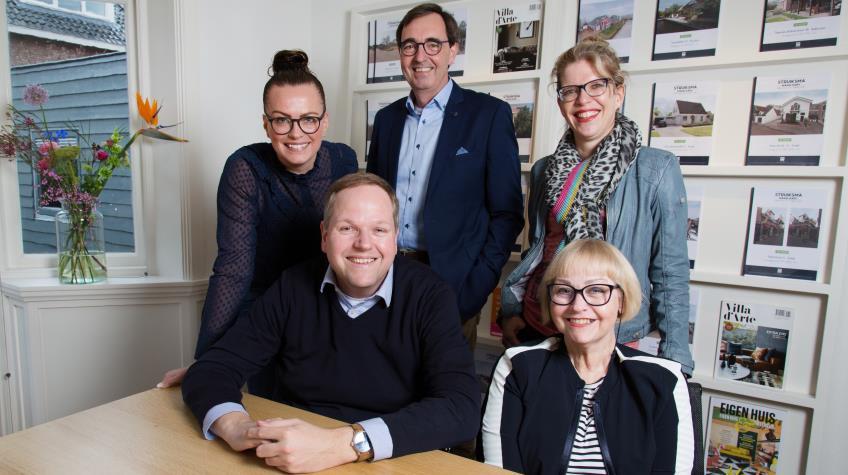 Wij willen ù graag leren kennen, zodat u met een goed gevoel de verantwoordelijkheid voor het kopen of verkopen van uw huis met ons deelt.