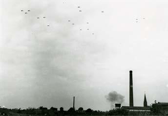 Hierbij werd door Ossenaren op 19 september verteld dat de Duitsers op het station van Oss klaarstonden om Amerikaanse of Engelse piloten weg te brengen.
