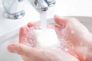 Aanwijzingen voor het gebruik van Fragmin Handen wassen Was uw handen met water en zeep en droog uw handen. De wegwerpspuiten hebben een dunne, kwetsbare naald.