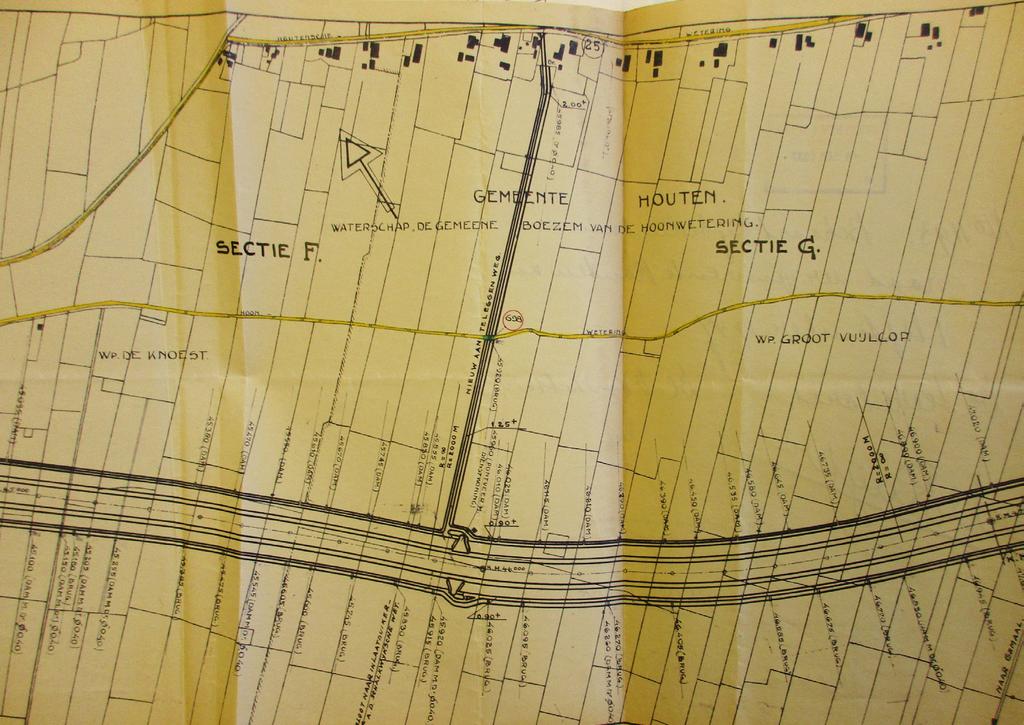 Fragment van een kaart over de aanleg van het Amsterdam-Rijnkanaal door de gemeente Houten heen in de periode 19381952. Foto: Sander van Scherpenzeel van zorg.