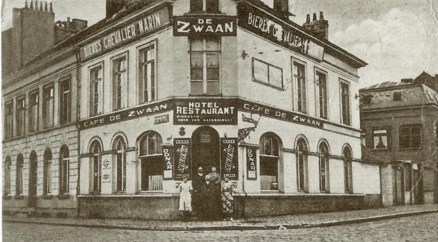 In 1877 werd de houten brug vervangen door een