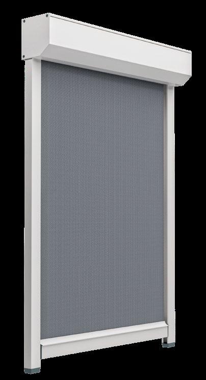 De Vertica Screen heeft een minimale kier tussen doek en geleiding, neemt weinig ruimte in beslag en vormt als het ware één geheel met de ramen