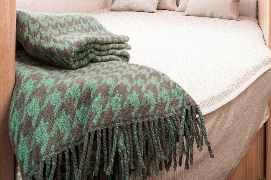 Comfortabel en wasbaar Alle vaste bedden in de ERIBA Exciting zijn voorzien van een comfortabele koudschuimmatras met afneemen wasbare matrasbeschermhoezen.
