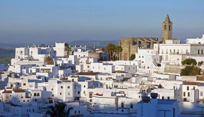 Uw reisprogramma dag per dag Dag 6 Woensdag 4 december 2019 - Cádiz Ontbijt in het hotel Na het ontbijt ontdekking van de architectuur die draait rond zee en zout, typisch voor de