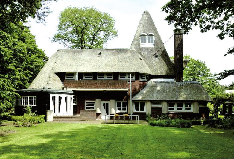 De rondleidingen bij Gaudeamus zijn om 11.00 uur, 12.00 uur, 13.00 uur, 14.00 uur en 15.00 uur. Na iedere rondleiding is er aansluitend een optreden in de concertzaal.