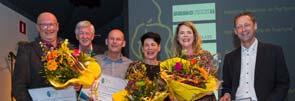 OFS Magazine - editie 17 De winnaars van de verkiezing van de ondernemers van het jaar 2017 samen met Hans Bouterse en Menno Bes Winnaar Rabo Startersprijs Verkiezingsuitslag Glasvezel Schagen
