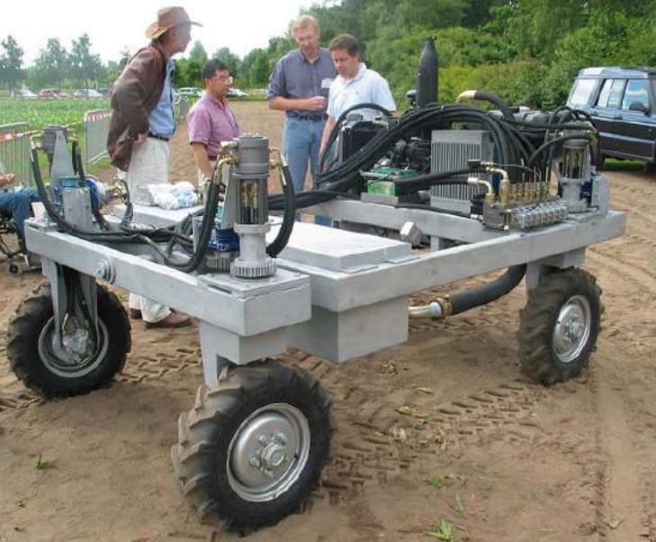 Development of a detection and decision support system for weed control performed by an unmanned vehicle in maize CIMMYT focuses on improving productivity of wheat and maize farming systems for the