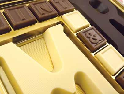 Sinterklaas-Letter-Blik (290 g) Twee chocoladeletters van 80 gram naar keuze; bijvoorbeeld een S & P, je bedrijfsnaam
