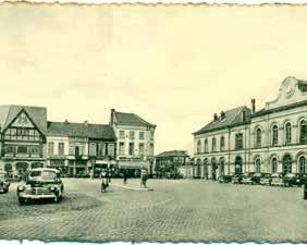 De stadsarchitect in die periode was Jan De Somme-Servais. Hij ontwierp verscheidene huizen in de beginperiode van de Stationsstraat.