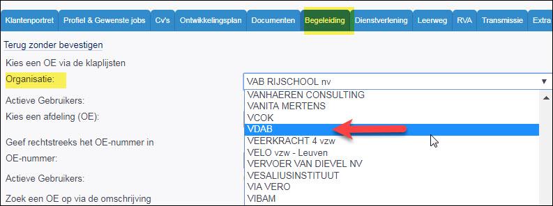 2.1 Op basis van organisatie via de keuzelijst Standaard staat de organisa e op jouw organisa e / naam Als je de keuzelijst opent, dan krijg je een lijst van de andere organisa es.