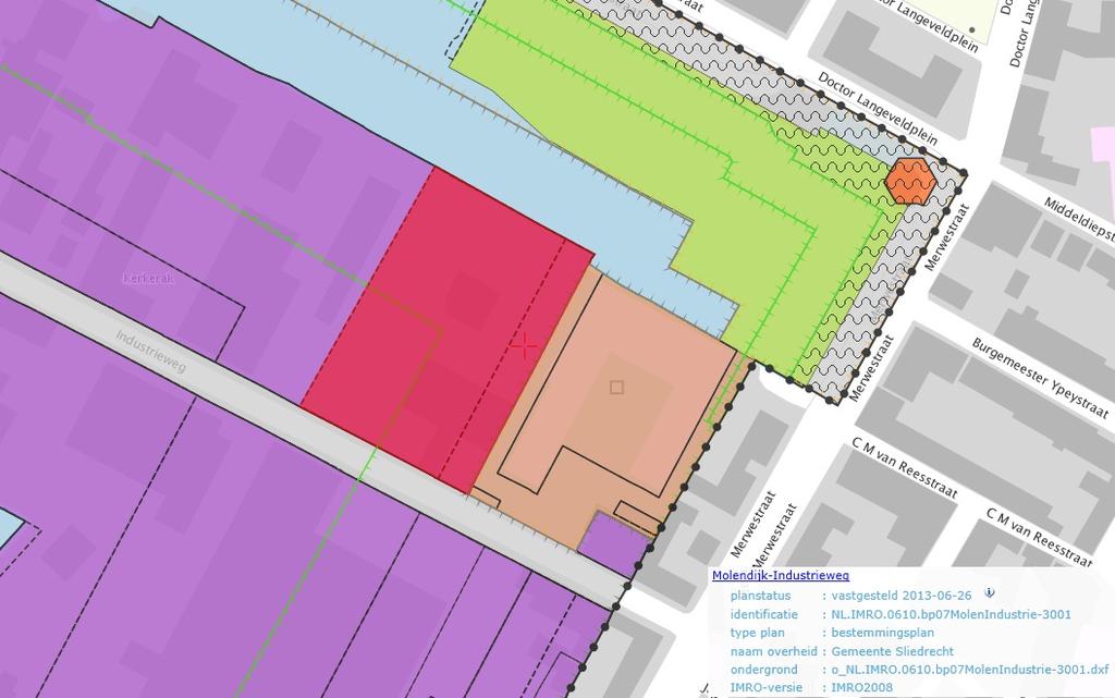 12 2.2 Bedrijfsactiviteiten Havenstraat In het bestemmingsplan Molendijk Industrieweg is ten behoeve van de bedrijfsactiviteiten die op het water plaatsvinden voor de geluidshinderlijke activiteiten