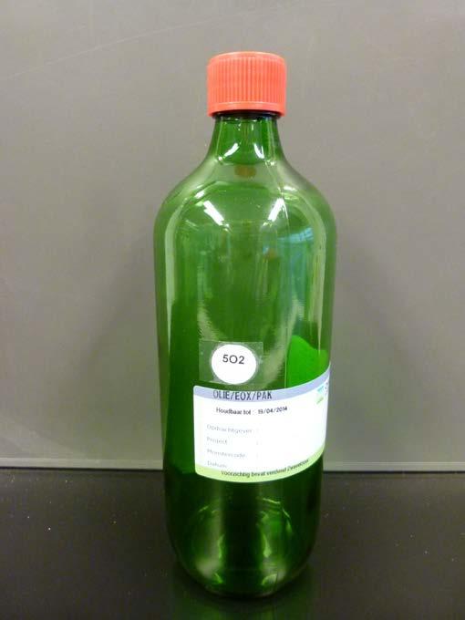 Vet, OlieGC, MTBEBTEX incl MtBEr, CBs, EOX (N6676) Flesnr. 5O2, groen glas, 1000 ml bevat ca.