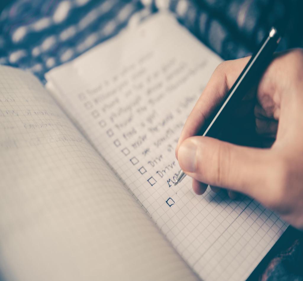 Schrijftips DOET hoe 1. Schrijftraining, schrijf checklist 2.