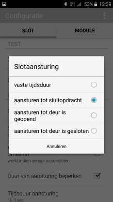 Via Slotaansturing wordt een venster met een submenu getoond waarin de volgende opties beschikbaar zijn: De optie vaste tijdsduur activeert het uitgangsrelais, na ontvangst van een opensturen