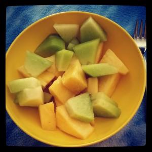 gezond fruit momentje, met ananas en