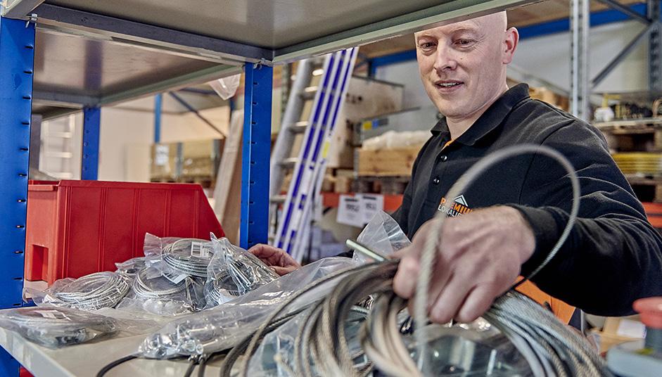 DRUK OP DE IMPLEMENTATIE Algemeen Directeur Marco de Groot: In de oude situatie werkten beide bedrijven elk met hun eigen ERP-systemen die houtje-touwtje ondersteund werden door allerlei