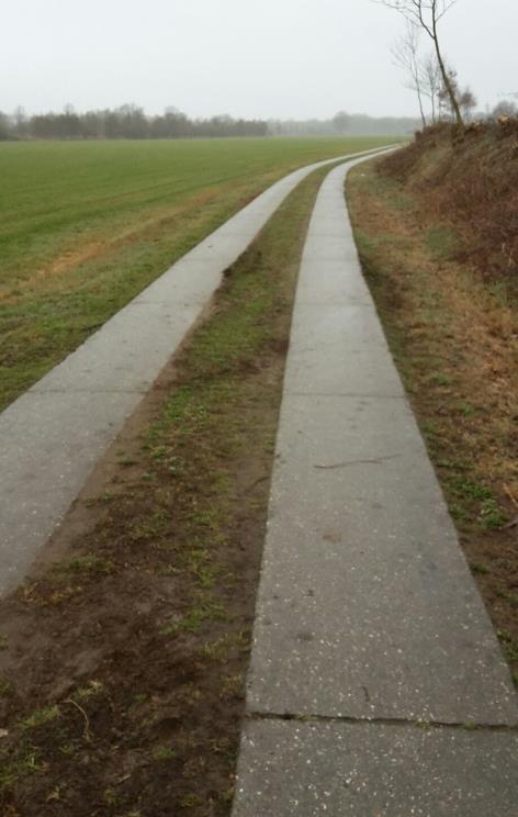 Uitgangspunt bij het verharden van de wegen is dat dit wordt uitgevoerd met toepassingen die het agrarische/ landelijke karakter van de weg zo min mogelijk aantasten.